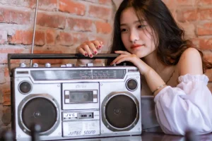 woman, vintage radio, portrait, asian, radio